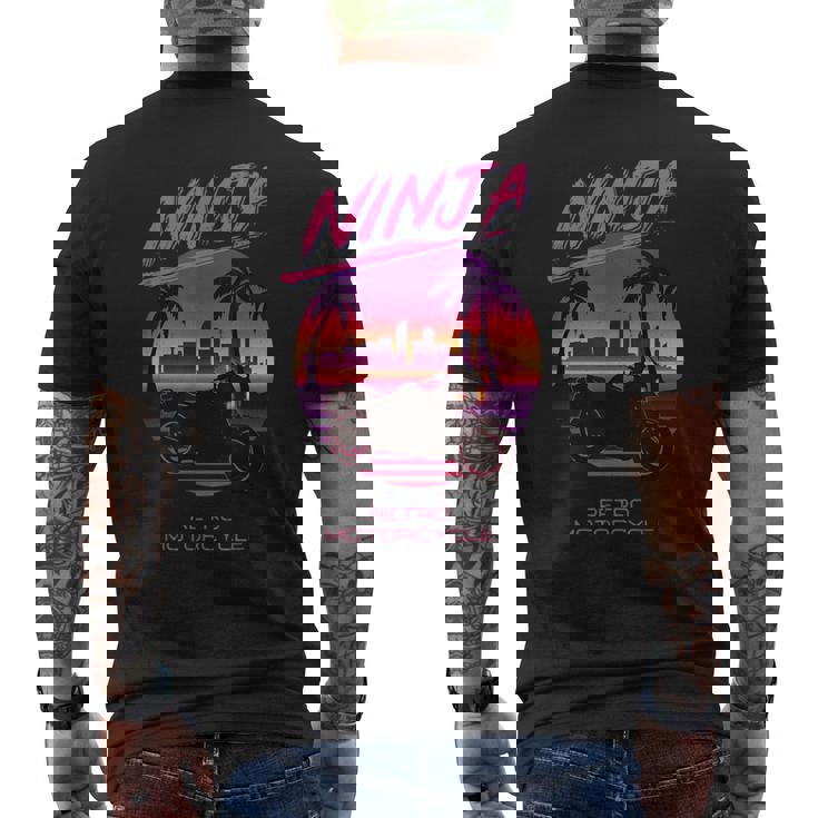 ヴィンテージ Ninja スポーツバイク スーパースポーツ 80S 映画 シンセウェーブ マイアミ バイス シティー メンズTシャツ バックプリント