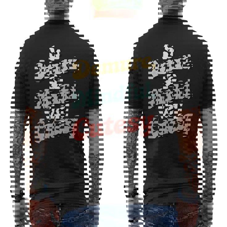 ヴィンテージ とても控えめで、とてもマインドフルで、とてもキュートでレトロな控えめなピンク。 メンズTシャツ バックプリント