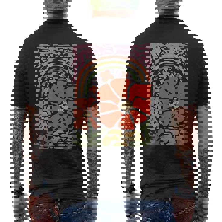 ヴィンテージフラワーレトロルックナチュラルヒッピーバイブ。 メンズTシャツ バックプリント