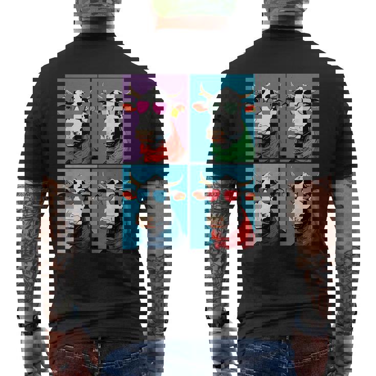 不機嫌そうな牛、エッジの効いた牛のグラフィックデザイン 牛好き向け メンズTシャツ バックプリント