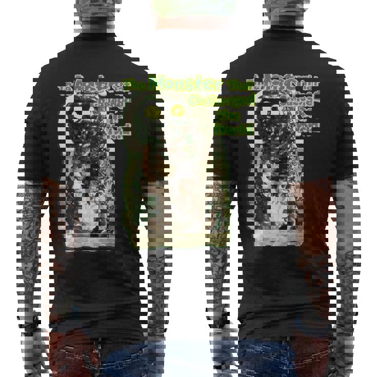 世界に挑んだヴィンテージクラシックホラーモンスター メンズTシャツ バックプリント