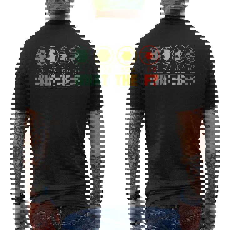 何のf？写真面白い写真家のカメラの絞り メンズTシャツ バックプリント