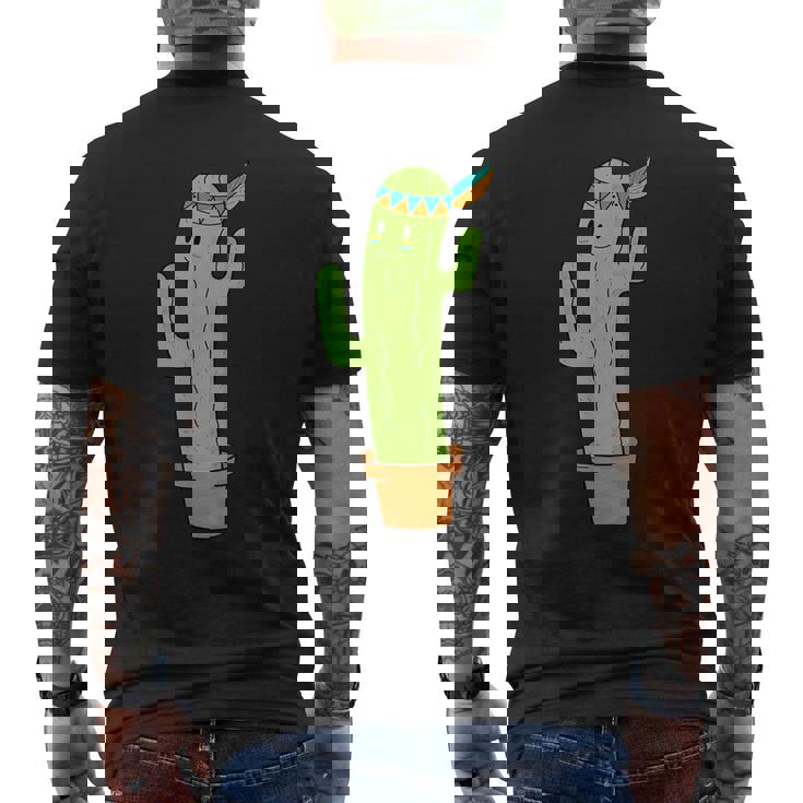 先住民のサボテンと頭飾りと羽 メンズTシャツ バックプリント