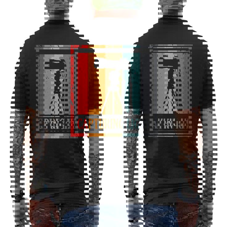 写真家 カメラ 写真撮影 デジタルカメラ メンズTシャツ バックプリント