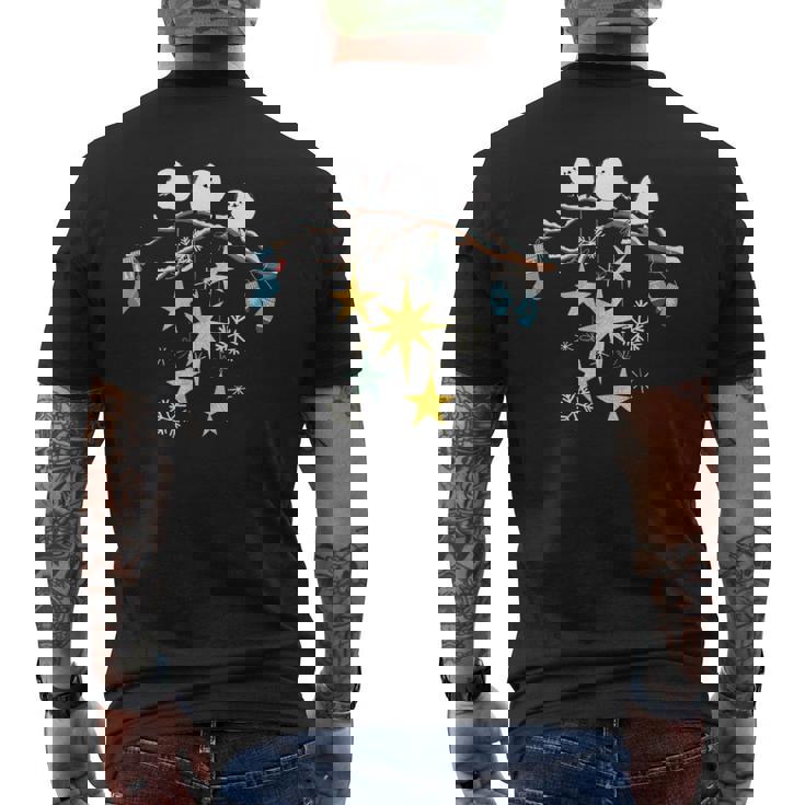 冬の飾り付けを楽しむ北海道の小鳥 シマエナガ 雪の結晶 メンズTシャツ バックプリント