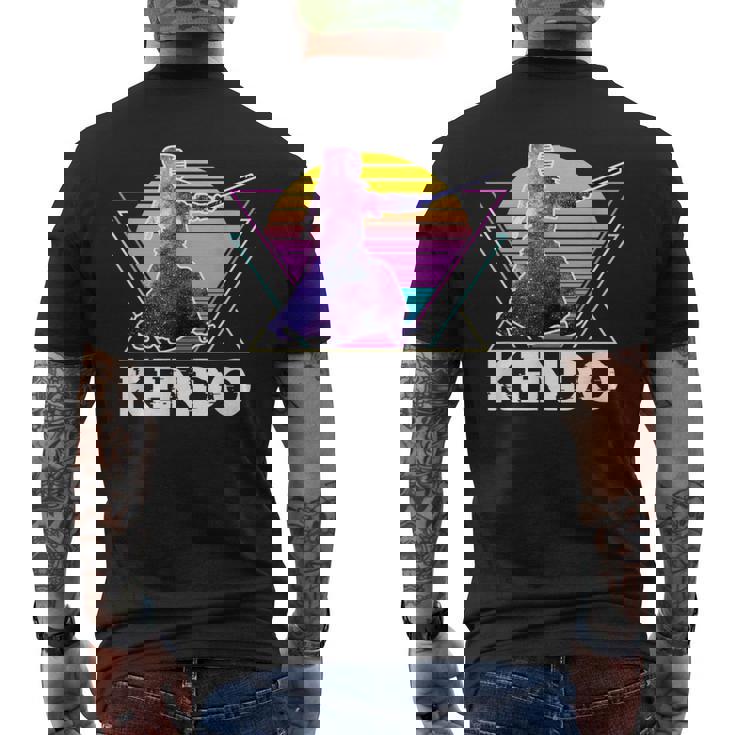 剣道 日本武道 レトロ ヴィンテージ ヴェイパーウェーブ 90年代 メンズTシャツ バックプリント