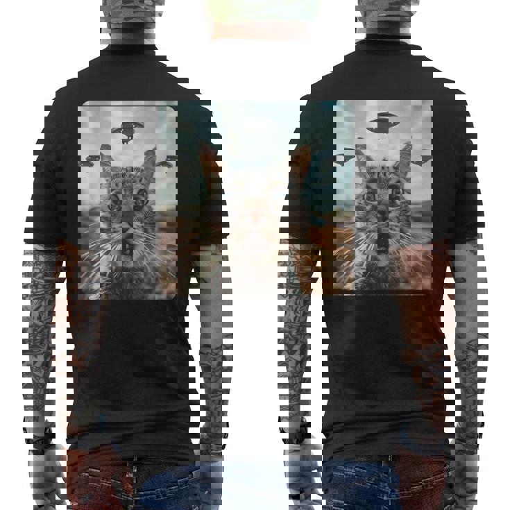 地球外との出会い メンズTシャツ バックプリント