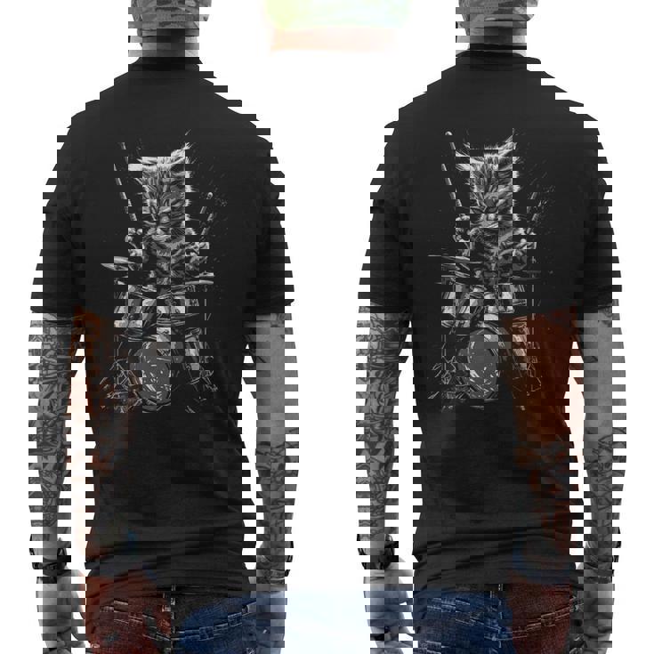 子猫ロックバンド ドラマー 猫 ドラム メンズTシャツ バックプリント