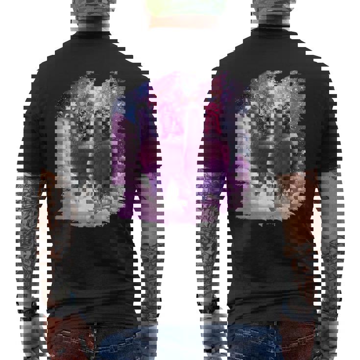 宇宙で虹色のラマに乗る子猫 メンズTシャツ バックプリント