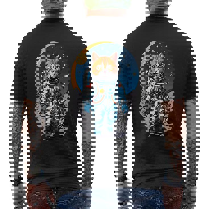 宇宙飛行士 02 宇宙飛行士 猫 メンズTシャツ バックプリント