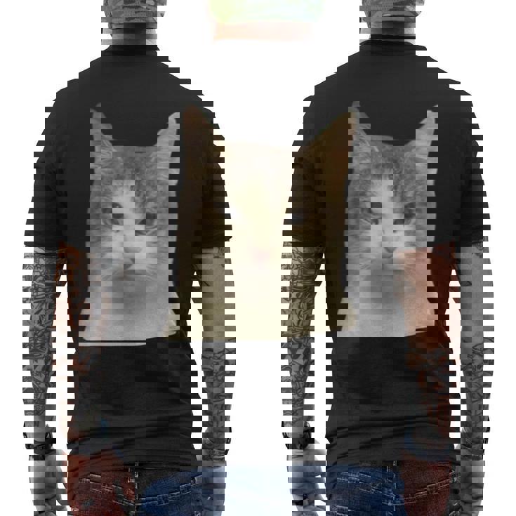 怒っている猫 リアル ミーム ウイルス インターネット メンズTシャツ バックプリント