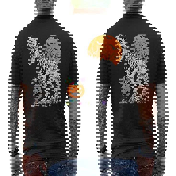 恐竜 T-Rex スケルトン 古代 科医 恐竜 怖い ハロウィン メンズTシャツ バックプリント