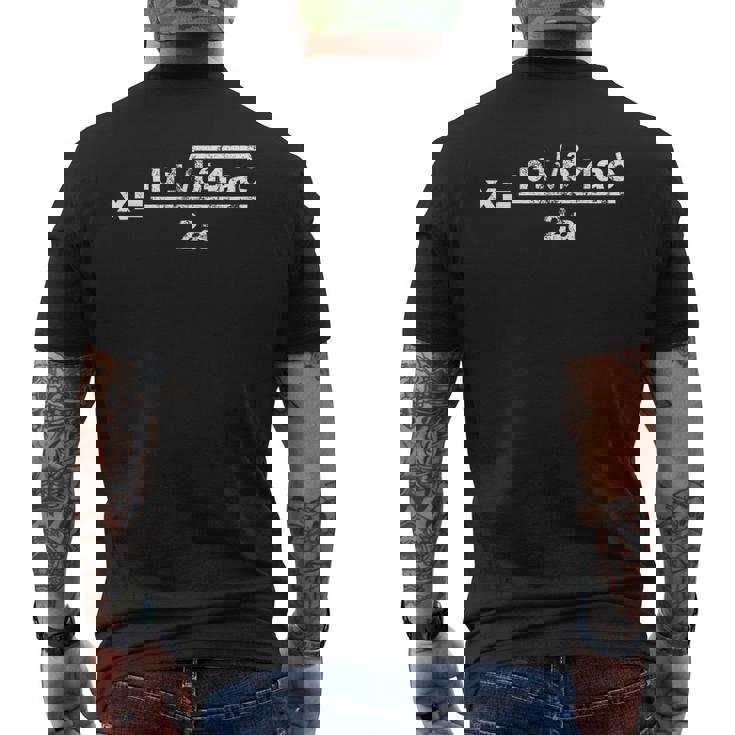 数学クラスの二次方程式 Quadratic Formula For Math Class メンズTシャツ バックプリント