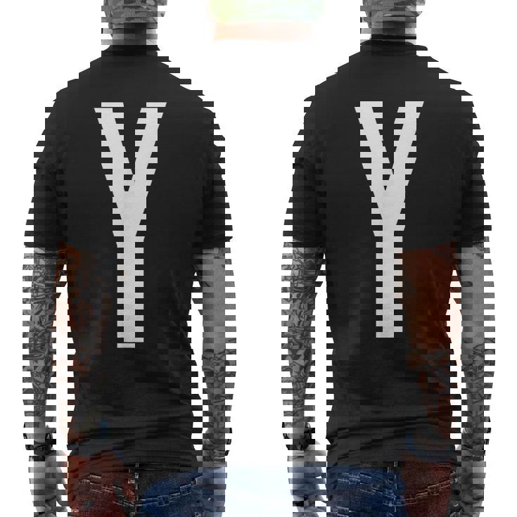 文字yアルファベットモノグラムイニシャル。 メンズTシャツ バックプリント