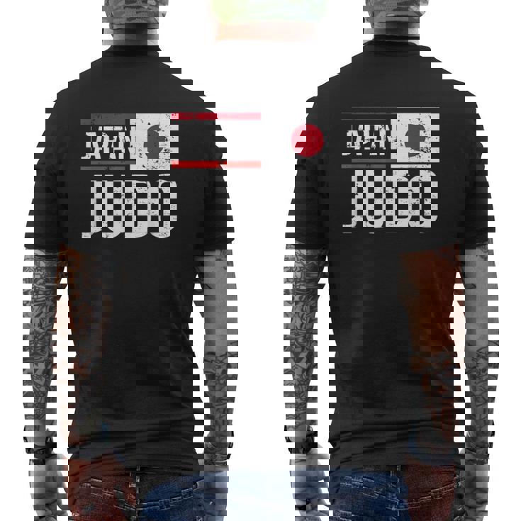 日本 柔道 旗 格闘技 スポーツ 競技 トレーニング メンズTシャツ バックプリント