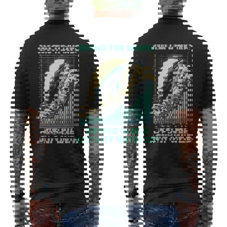 暗号通貨の波に乗るクジラの活動仮想通貨 メンズTシャツ バックプリント