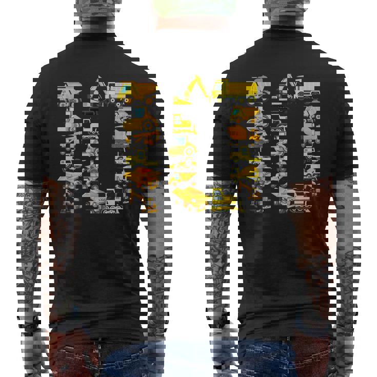 楽しい建設トラック 10歳の誕生日パーティー 男の子 10歳 メンズTシャツ バックプリント