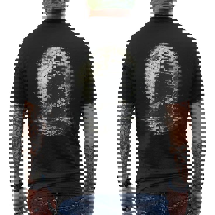 海賊と幽霊船 メンズTシャツ バックプリント