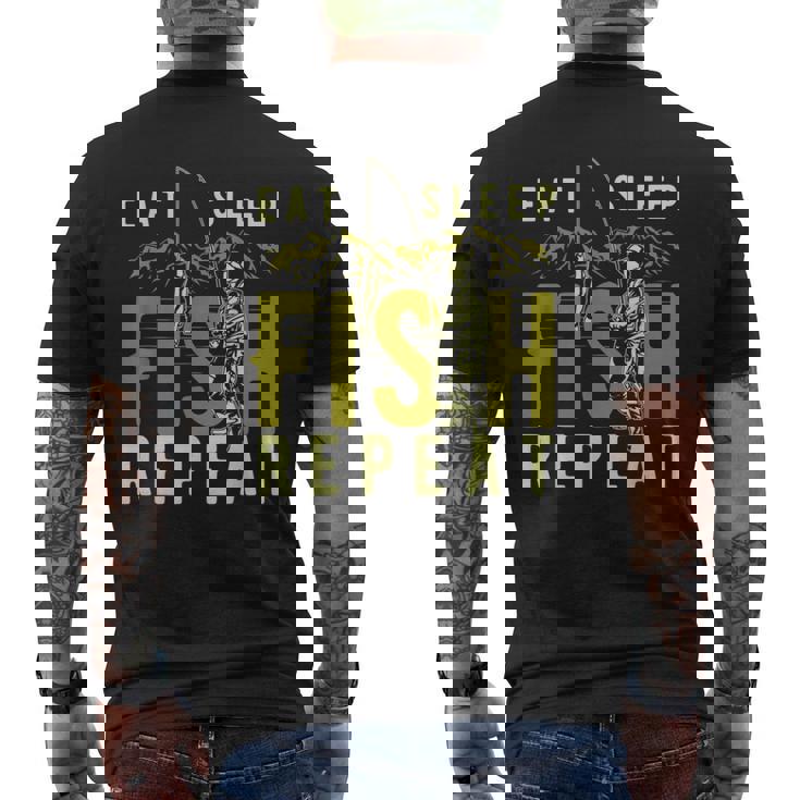 漁師のために睡眠魚を繰り返し面白い引用を食べる メンズTシャツ バックプリント