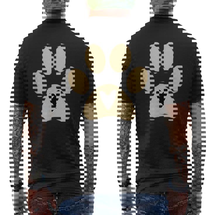 猫や犬の愛好家のための足付きハート メンズTシャツ バックプリント