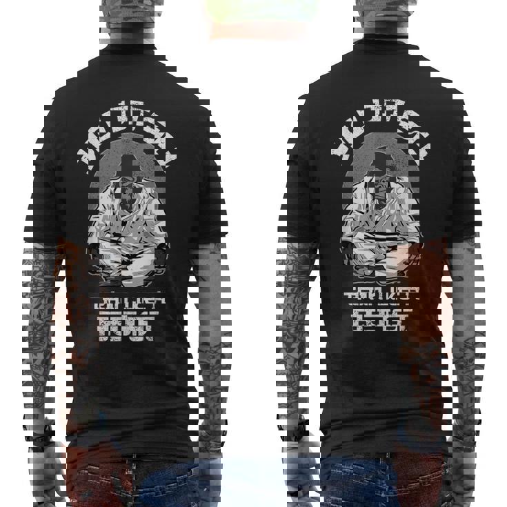 獣柔術、Bjjグラップリング総合格闘技ゴリラのようなトレーニング。 メンズTシャツ バックプリント