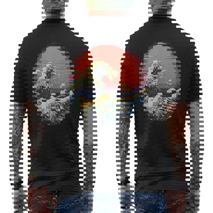 神奈川沖浪裏 葛飾北斎の 冨嶽三十六景 神奈川沖浪裏 富士山 レトロ ヴェイパーウェイヴ メンズTシャツ バックプリント