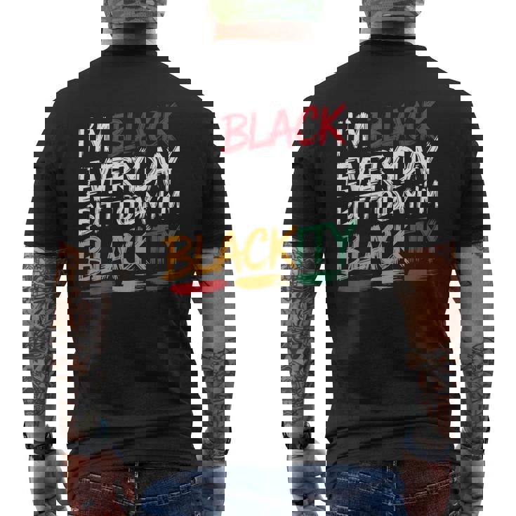 私は毎日黒人だけど今日は黒人黒人ジューンティーンス メンズTシャツ バックプリント