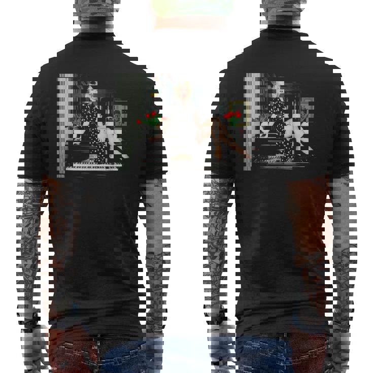 英国で歌手シンディ・ローパーがi Drove All Nightを宣伝 メンズTシャツ バックプリント