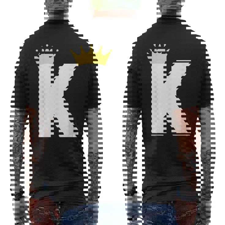 英文字 K 大文字 アルファベット モノグラム イニシャル キング クイーン クラウン メンズTシャツ バックプリント