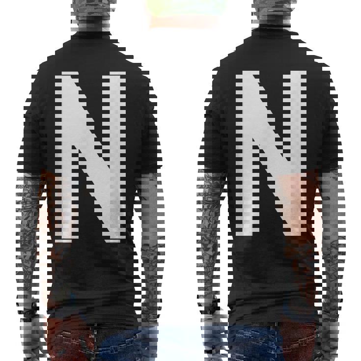 英文字 N 大文字 アルファベット モノグラム イニシャル Abc メンズTシャツ バックプリント