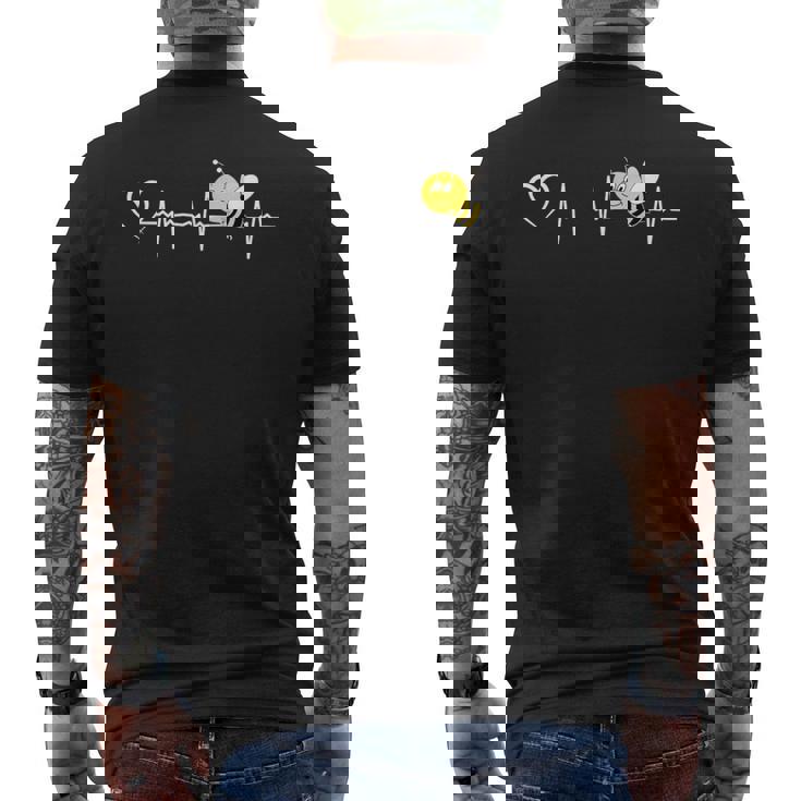 蜂 ハートビート 蜂 ハート 蜂 女王 ミツバチ メンズTシャツ バックプリント