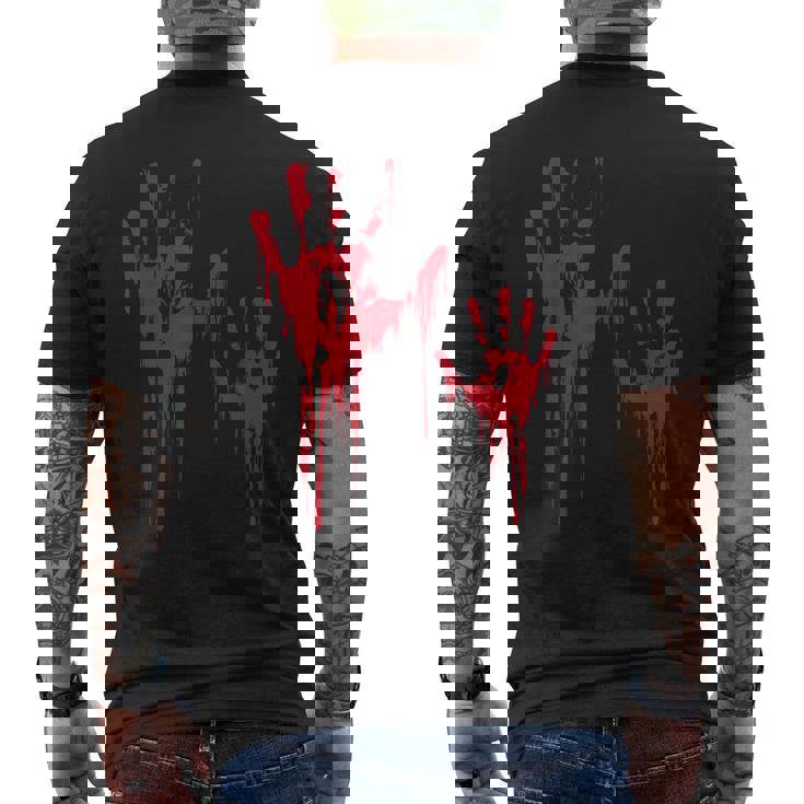 血のスプラッターハロウィーンのゾンビの犠牲者 メンズTシャツ バックプリント