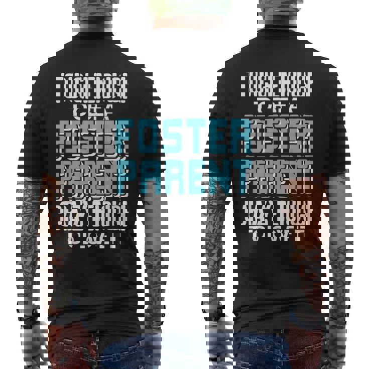 里親になるには十分な強さと情熱 メンズTシャツ バックプリント