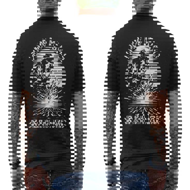 金属の接合 常識を打ち破る 溶接工 仕事 溶接 メンズTシャツ バックプリント