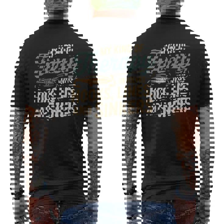 釣り My Kind Of Therapy フック ライン シンカー おもしろいことわざ メンズTシャツ バックプリント