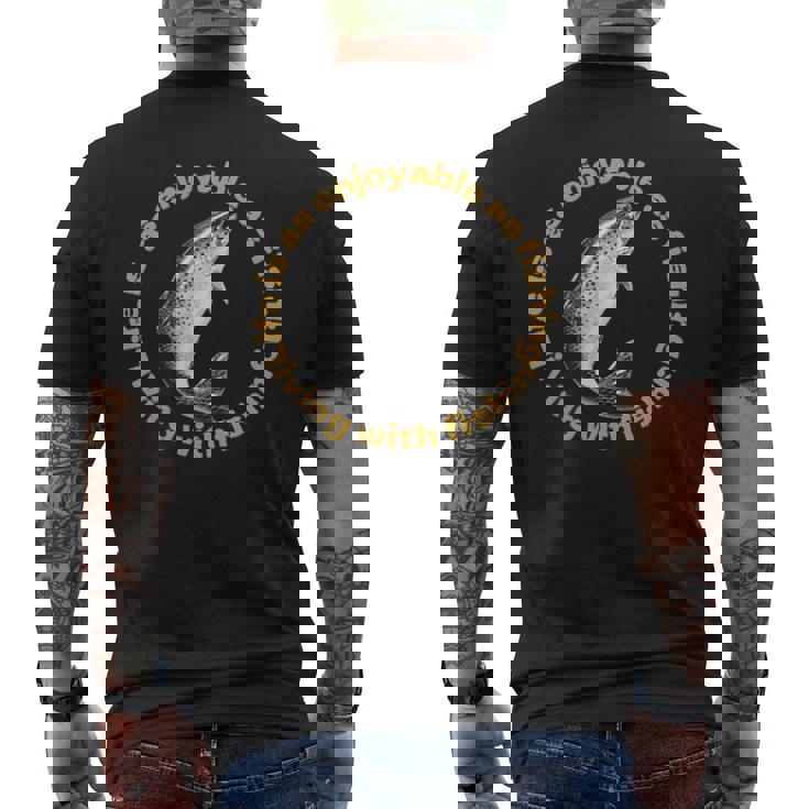 釣りを愛する人全てに北海道とかちの釣りを楽しんで欲しい メンズTシャツ バックプリント