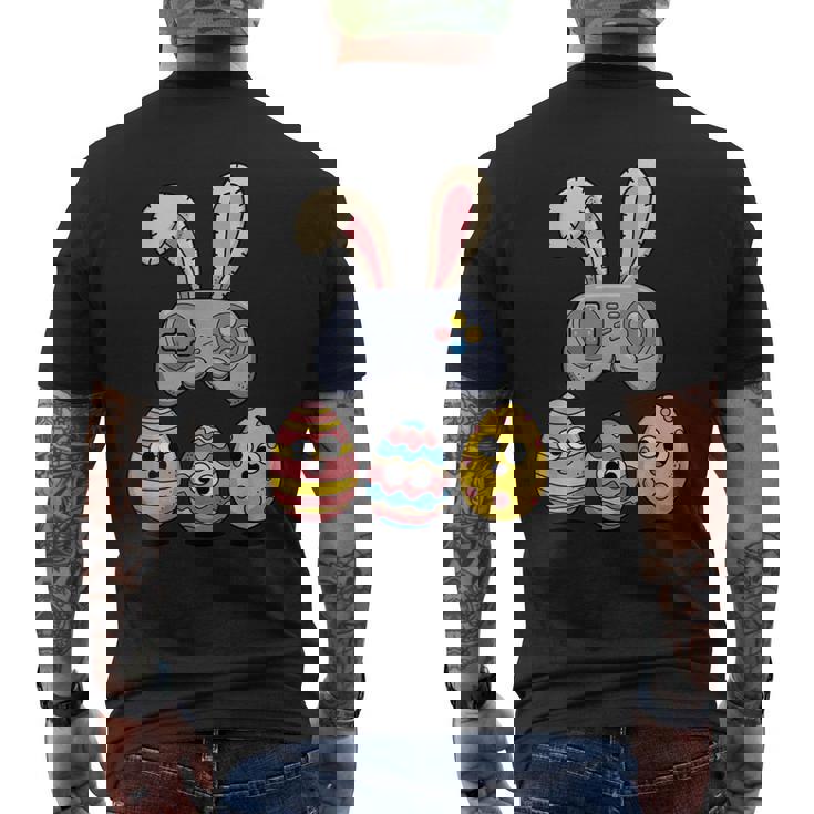面白いイースタービデオゲームコントローラーと卵 メンズTシャツ バックプリント