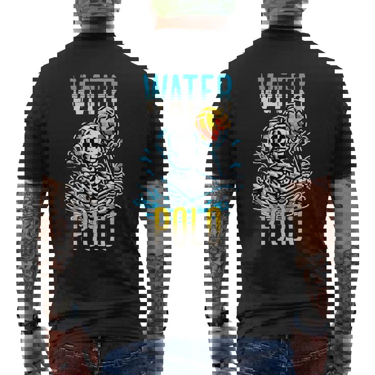 面白いスケルトン水球スポーツファン漫画スタイル メンズTシャツ バックプリント