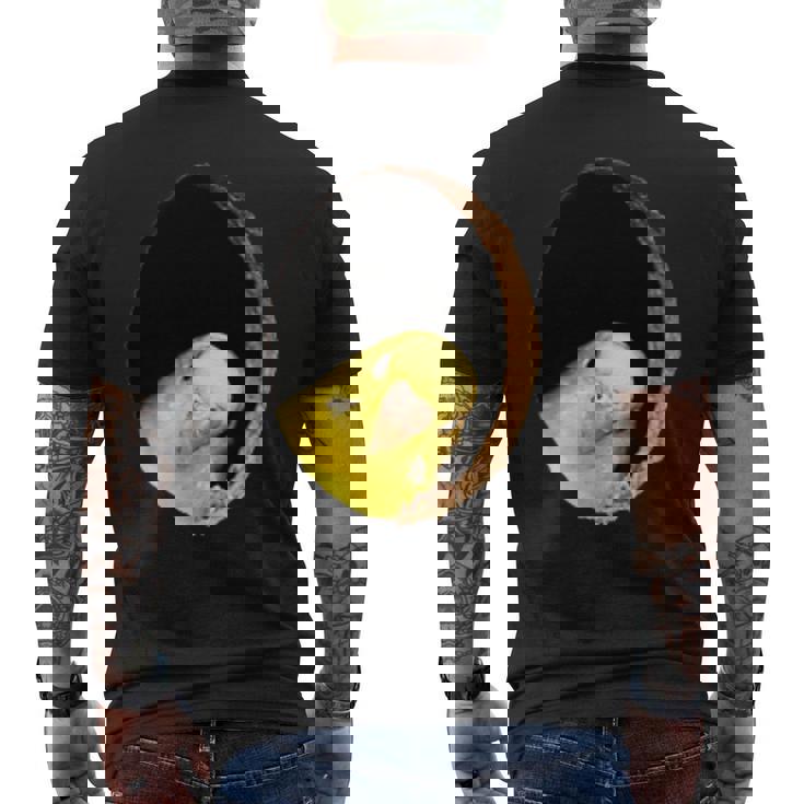 面白いセキセイインコ イエロー セキセイインコ ペット 鳥好きのギフト メンズTシャツ バックプリント