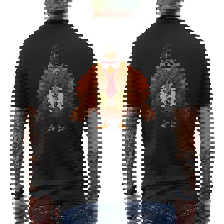 面白い感謝祭の七面鳥とサングラス皮肉なディナー メンズTシャツ バックプリント