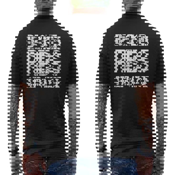 骨折した肋骨サバイバー メンズTシャツ バックプリント