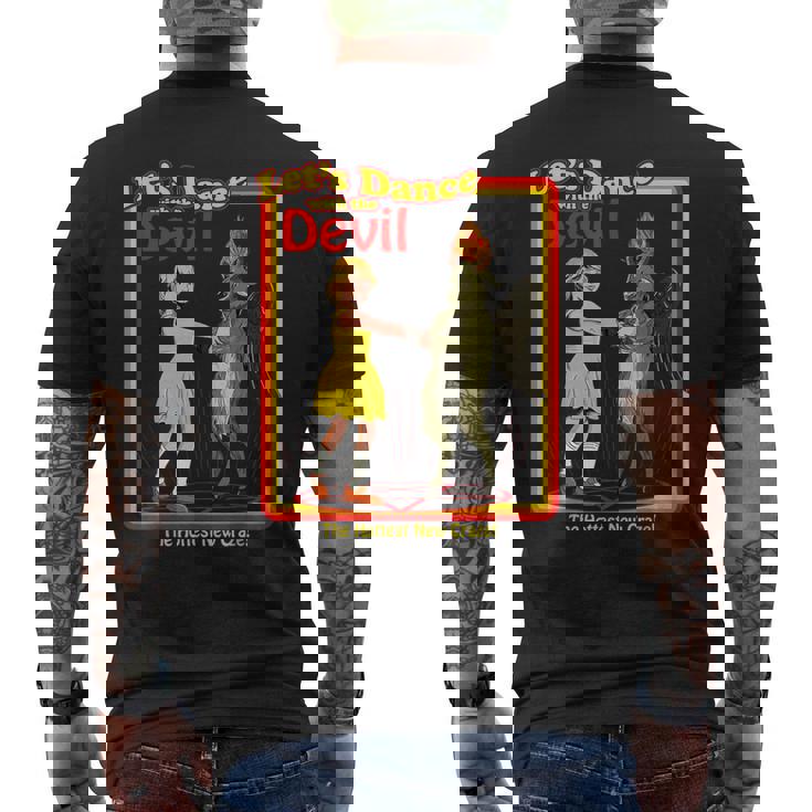 魔法のは、悪魔バフォメット悪魔と踊ってみましょうおかしい メンズTシャツ バックプリント