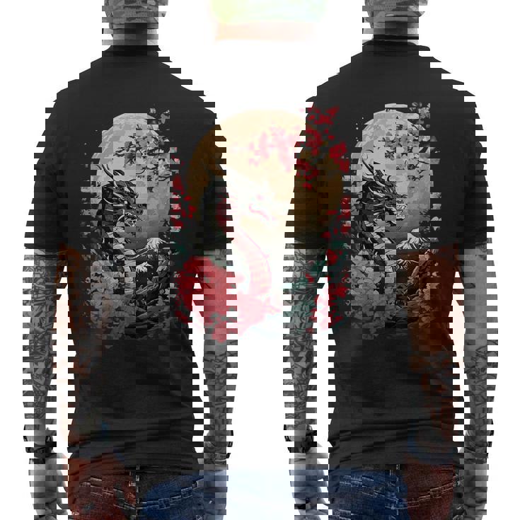 黒龍 桜 日本 美学 日本龍 メンズTシャツ バックプリント