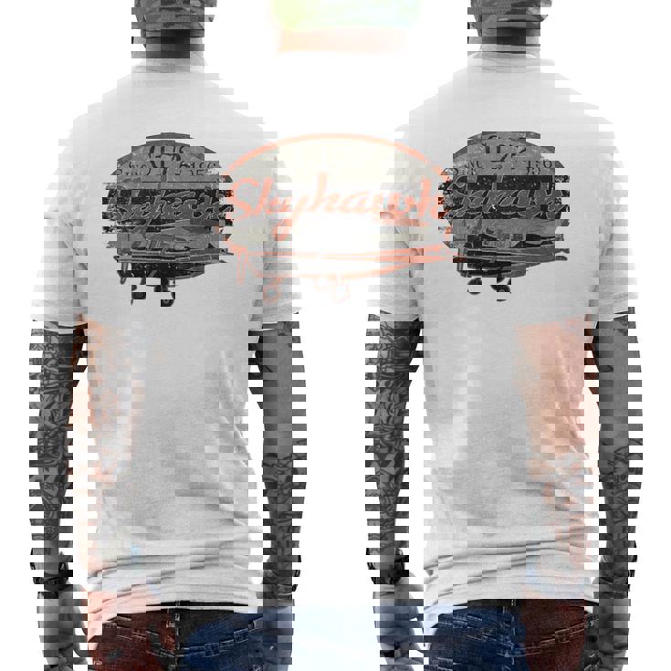 172Kyhawk ヴィンテージ レトロ 飛行機 フライングパイロット メンズTシャツ バックプリント