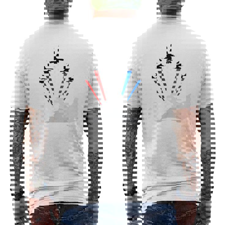 7月4日アメリカ独立記念日戦闘機ジェットクールグラフィック メンズTシャツ バックプリント