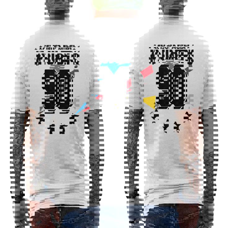 Age Is Just Number スポーツ 90歳 面白い 90歳の誕生日 メンズTシャツ バックプリント