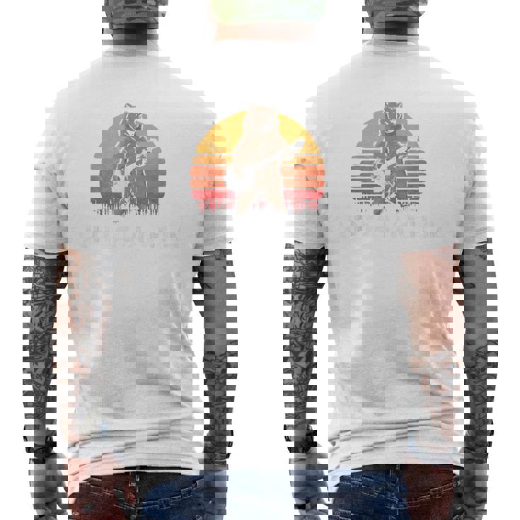 Appalachia Bluegrass Banjo Bear Retro メンズTシャツ バックプリント