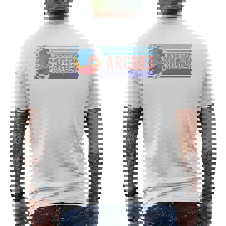 Arches National Park ヴィンテージ ユタtシャツ メンズTシャツ バックプリント