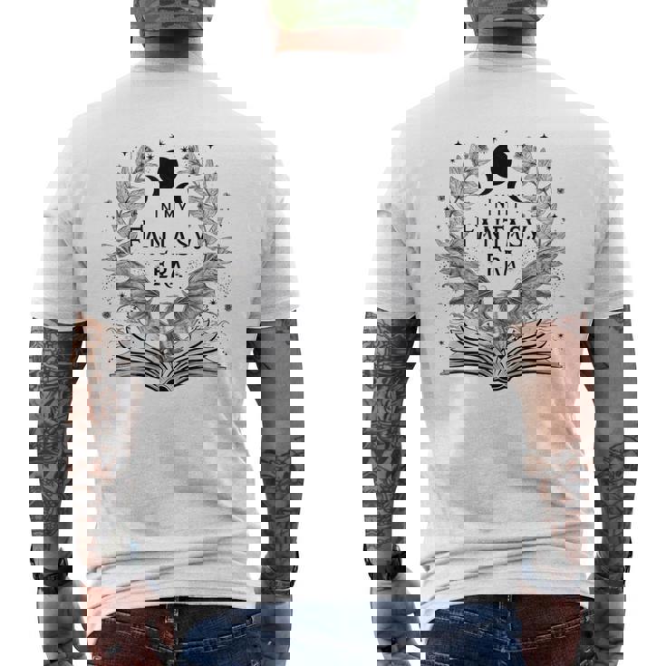 In My Fantasy Era Reading Fantasy Books メンズ レディース キッズ メンズTシャツ バックプリント