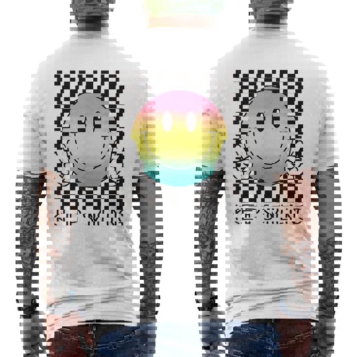 Keepmiling キュート 面白い ハッピー 平和 笑顔 ポジティブ メンズTシャツ バックプリント